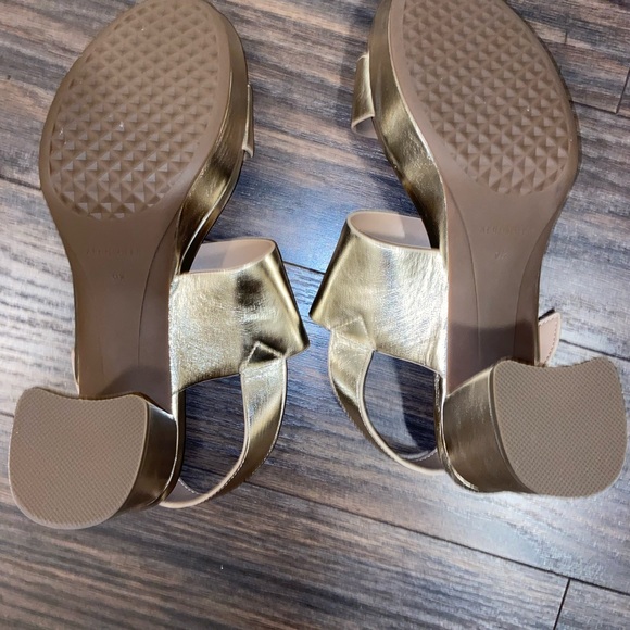 Aerosoles women’s gold sandals - Picture 7 of 8
